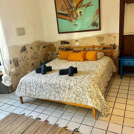 Casa La Caleta Tatil Evi *
