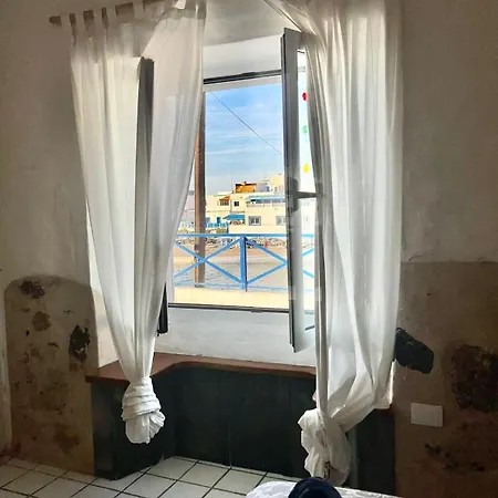 Casa La Caleta Tatil Evi *