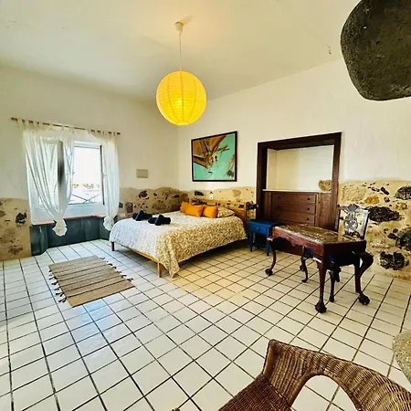 Casa La Caleta Tatil Evi